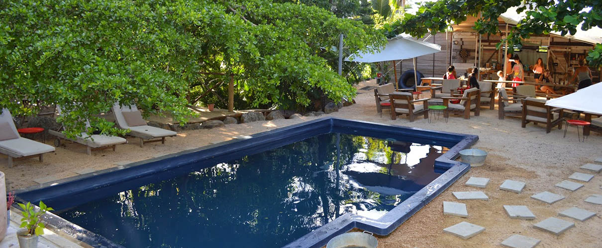 Otentic mauritius swimming pool