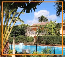 Gold Coast Villa Exterior pool View